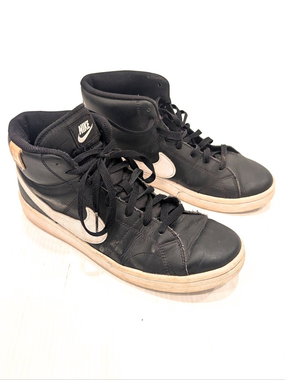 NIKE Court Royale 2 Menβs Black High-Top Sneakers with White Swoosh Size 9.5